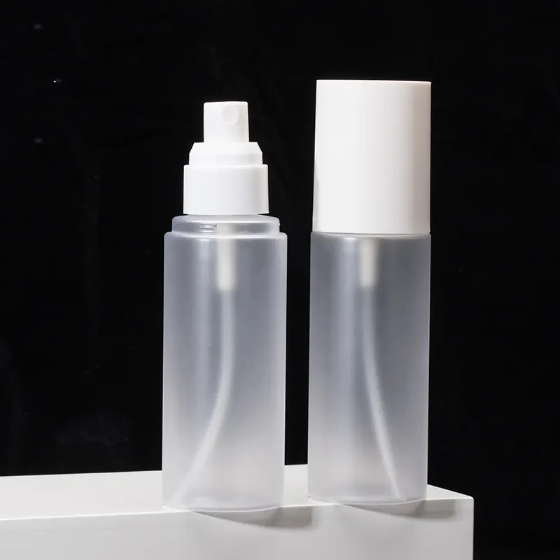 Bottiglia cosmetica dello spruzzo/lozione del toner bianco opaco della stampa di plastica glassata trasparente vuota della bottiglia 100ml