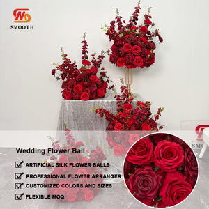 Centros de Mesa Florales Rojos Personalizados de Nueva Llegada, Arreglos Florales Hechos a Mano, Exquisita Bola de Flores - Product Image 2