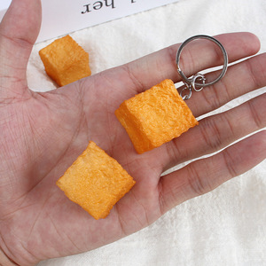 Modelos de comida simulados de tofu de pescado, cubos de tofu secos y queso de soja; juguetes de comida, accesorios de exhibición para restaurantes de hot pot y para jardines de infancia. - Product Image 3