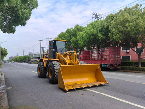 รถตักล้อยางมือสอง รุ่น 966H บุ้งกี๋หน้า ความจุ 4.2 ลูกบาศก์เมตร น้ำหนักเครื่อง 180 ตัน รับประกัน 1 ปี เครื่องยนต์ 195 กิโลวัตต์ ประสิทธิภาพสูง - Product Image 4