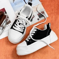 Baskets plateforme en toile pour hommes 39-44, noires et blanches, à semelle épaisse, décontractées, style skate, à lacets, chaussures de marche tendance, logo personnalisé disponible
