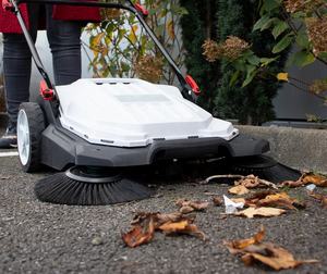 Balayeuse à main extérieure à conducteur marchant de 25.6 pouces Balayeuses de pelouse de rue de sol <span class=keywords><strong>Balai</strong></span> de machine à balayer - Product Image 3