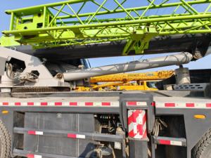Zoomlion הנדסה משומשת 50ton מנוף ztc50 גנוף אריה 50 טון מנוף - Product Image 3