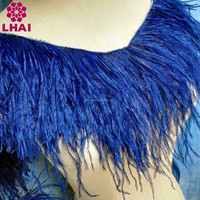 Vente en gros 2 plis épais franges d'autruche garnitures de plumes sur cordon o pour les femmes robe de mariage vêtements de danse accessoires de costume