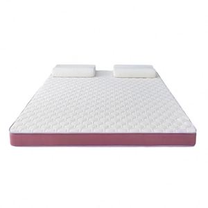Surmatelas en mousse à mémoire de forme ferme moyenne, fabriqué en rouleau, design élégant, taille Queen, en tissu maillé Vacuumatic, non tissé, économique - Product Image 3