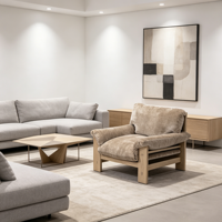 Fauteuil d'appoint rustique de style ferme avec structure en bois et coussins en tissu doux pour chambre ou salon
