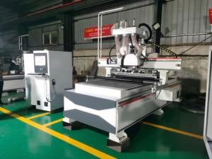 Routeur CNC linéaire ATC robuste |   Rail <span class=keywords><strong>de</strong></span> guidage <span class=keywords><strong>de</strong></span> 25 mm et servomoteur <span class=keywords><strong>pour</strong></span> l'industrie du bois - Product Image 2