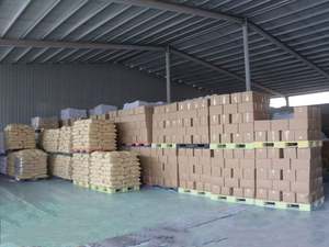 Matière première en plastique du polyéthylène haute densité (HDPE) BM1054 B5429 pour le polyéthylène chimique d'articles de moulage par soufflage - Product Image 5