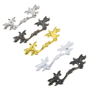 European Style Zinc Alloy Drawer Handle 75mm Bar Shape <b>Cabinet</b> Wardrobe Pull Decorative Leaf Design - Product Image 5