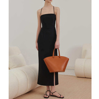 Robe midi crayon minimaliste haut de gamme à col carré, fines bretelles et fente haute, idéale pour l'été – Personnalisation OEM prise en charge