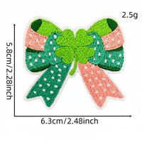 En gros, Patchs thermocollants brodés motif nœud vert, Appliques nœud trèfle à carreaux et pois pour pinces à cheveux, vêtements, sacs et décoration DIY