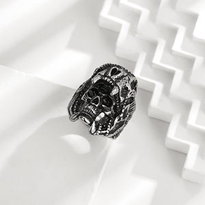 <span class=keywords><strong>2023</strong></span> nouvelle bague crâne scorpion style punk en acier inoxydable 316L - Product Image 3