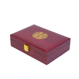 صندوق مجوهرات صيني للزفاف بنقش التمساح الأحمر، علبة مجوهرات جلدية للقلادة والأقراط - Product Image 2