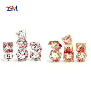 Set di Dadi in Resina RPG Personalizzati con Logo, Poliedrici, Trasparenti, con Nucleo Liquido Naturale, per Giochi da Tavolo Dnd - Product Image 6