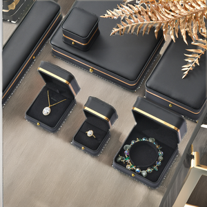 Boîte à bijoux de luxe en cuir PU noir avec garniture dorée, fermoir métallique, pour collier, bracelet, coffret cadeau, emballage personnalisé pour bijoux avec logo - Product Image 2