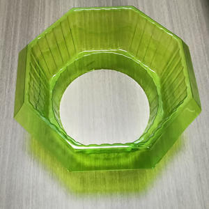 Cubierta Protectora para Plantas de Acrílico Jin Yue, Verde Transparente, Octogonal, para Jardinería, Agricultura y Paisajismo - Product Image 1