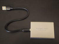Dossiers SSD personnalisables écologiques avec carton ondulé et doublure en éponge pour l'affichage de l'électronique grand public en magasin