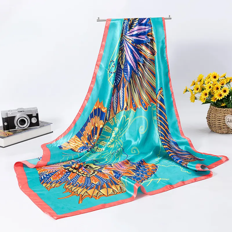 Vente en gros de foulards carrés en satin sergé personnalisés 90x90 gracieux pour femmes élégantes