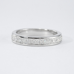 แหวนเพชรเม็ดเดี่ยวประดับเพชรเม็ด S925เงิน Def VVS Moissanite - Product Image 3