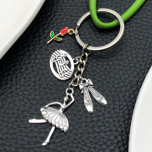 Porte-clés en alliage métallique Vente en gros de chaussures de ballet Porte-clés de ballerine Cadeaux de danseuse pour femmes et filles - Product Image 3