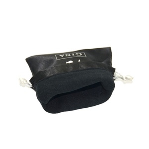 Sac cadeau personnalisé imprimé en satin de soie noir avec doublure en velours et cordon de serrage pour bijoux - Product Image 2