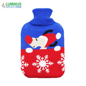 Bouteilles d'eau chaude en gros pour usine avec housse tricotée de Noël pour soulager <span class=keywords><strong>la</strong></span> <span class=keywords><strong>douleur</strong></span> menstruelle - Product Image 5