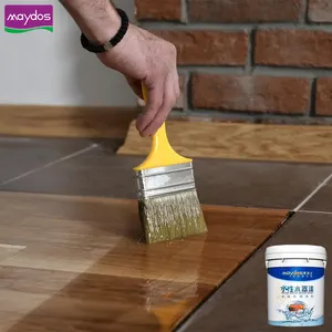 Peinture de vernis en bois clair traité UV Superfine sur un traitement de surface lisse et plat