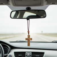 Croix du Sauveur sculptée à la main, pendentif en bois, collier chrétien, crucifix catholique, ornement suspendu pour voiture, cadeau