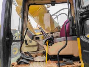 Excavadora Usada Cat 320b, la Mejor Excavadora de Segunda Mano Caterpillar 320 320d 320b en Venta en Shanghái - Product Image 6