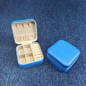 Portagioie Portatile in Pelle PU Blu con Chiusura a Cerniera, Piccolo <span class=keywords><strong>Organizzatore</strong></span> da Viaggio per Orecchini, Anelli, Collane, Scatola per Matrimonio - Product Image 4
