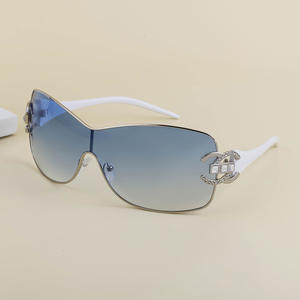 Gafas de sol personalizadas con diamantes de imitación, a prueba de viento, para mujer, UV400, montura grande, deportivas, estilo Instagram, moda Y2K - Product Image 3