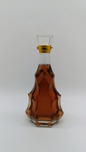 Bán Buôn <span class=keywords><strong>Fancy</strong></span> Kim Cương Hình Dạng Vodka Whisky Chai 125Ml Rượu Mạnh Thủy Tinh Chai 500Ml Với Cap - Product Image 6
