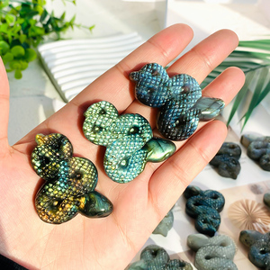 Bán buôn pha lê thủ công mỹ nghệ tự nhiên đá quý đánh bóng Labradorite rắn khắc cho năng lượng chữa bệnh - Product Image 1