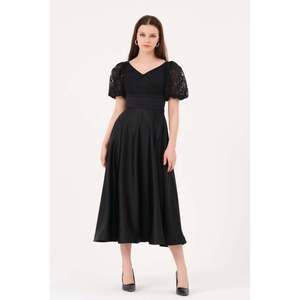 Top Básico Negro Sólido para Mujer DANS, Corte Regular, Disponible en Tallas Europeas 38-42, Cómodo para Uso Diario - Product Image 4