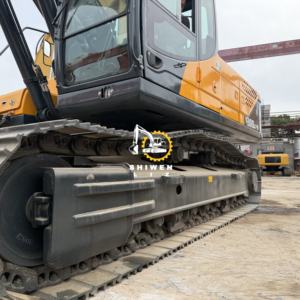 Excavatrice sur pneus Hyundai R300 d'occasion, couleur jaune, forte puissance de creusement, moteur 124KW, pompe et moteur inclus, garantie 1 an - Product Image 3