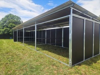 Box d'écurie mobile de luxe pour chevaux – Abri préfabriqué robuste et résistant aux intempéries pour clubs équestres professionnels