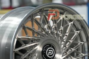 Roues de verrouillage central personnalisées Roues forgées de haute qualité pour <span class=keywords><strong>Porsche</strong></span> Cayenne Turbo GTS <span class=keywords><strong>Taycan</strong></span> 911 <span class=keywords><strong>Porsche</strong></span> Carrera 718 Panamera - Product Image 4