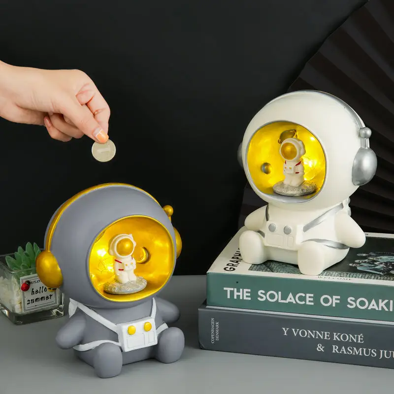 Hot Sale Astronaut Ornaments Savings Bank Nightlights LED Astronaut Night Lights With Piggy Bank for Children Kids Gifts