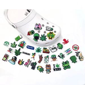 Breloques de sabot en PVC pour Crocs, motif <span class=keywords><strong>plante</strong></span> de cannabis 420, décorations de chaussures pour enfants, cadeau - Product Image 4