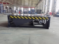 Niveleur de quai hydraulique pour la logistique d'usine, l'entrepôt, la plateforme de chargement et de déchargement de conteneurs, niveleur de quai pliable