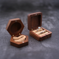 Caja de anillos con logotipo personalizado y caja de madera para joyería para boda, venta al por mayor, de fábrica