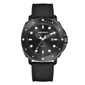 Montre sportive pour homme en quartz étanche avec affichage lumineux - Montre-bracelet pour affaires - Product Image 1