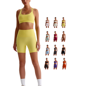 Set Sportivo Sexy per Corsa e Fitness, Completo Yoga con Schiena Scoperta, Set Shorts Yoga Effetto Niente - Product Image 2