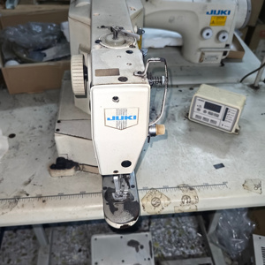 จักรเย็บผ้าอุตสาหกรรม Jukis-1900 220V 1200W 2700 จุด/นาที เย็บตะเข็บล็อค สภาพมือสอง - Product Image 2