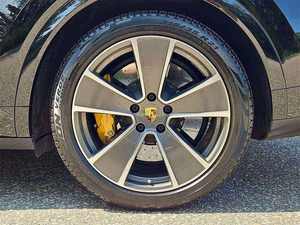 <span class=keywords><strong>Porsche</strong></span> <span class=keywords><strong>Cayenne</strong></span> <span class=keywords><strong>E</strong></span>-<span class=keywords><strong>Hybrid</strong></span> Turbo S SUV d'<span class=keywords><strong>occasion</strong></span> 2024, vente économique - Product Image 3