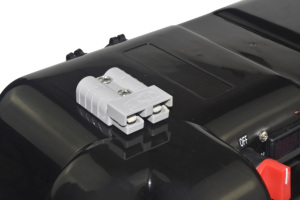 Caja de Batería Solar Inteligente Portátil de 12V 2025, IP65 Impermeable, Plástico Negro, Control de Alto Voltaje, Certificación CE - Product Image 6