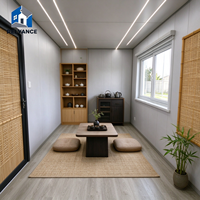 Villa modulaire multi-étages extensible RELYANCE à économie d'énergie, panneaux sandwich de luxe sur mesure, construction facile pour glamping et hébergement.