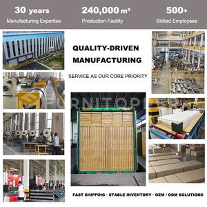 Mobiletto Espositivo Curvo in Metallo Nero, Libreria Alta Curva in Acciaio con Ante in Vetro per Soggiorno - Product Image 6