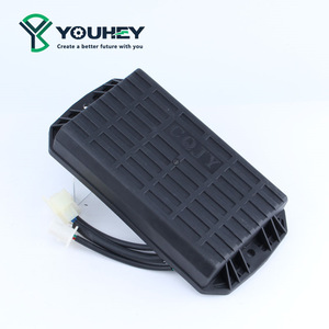 Plaque de régulateur de tension en plastique pour alternateur de générateur à essence monophasé CQJY10-20KW AVR - Product Image 2