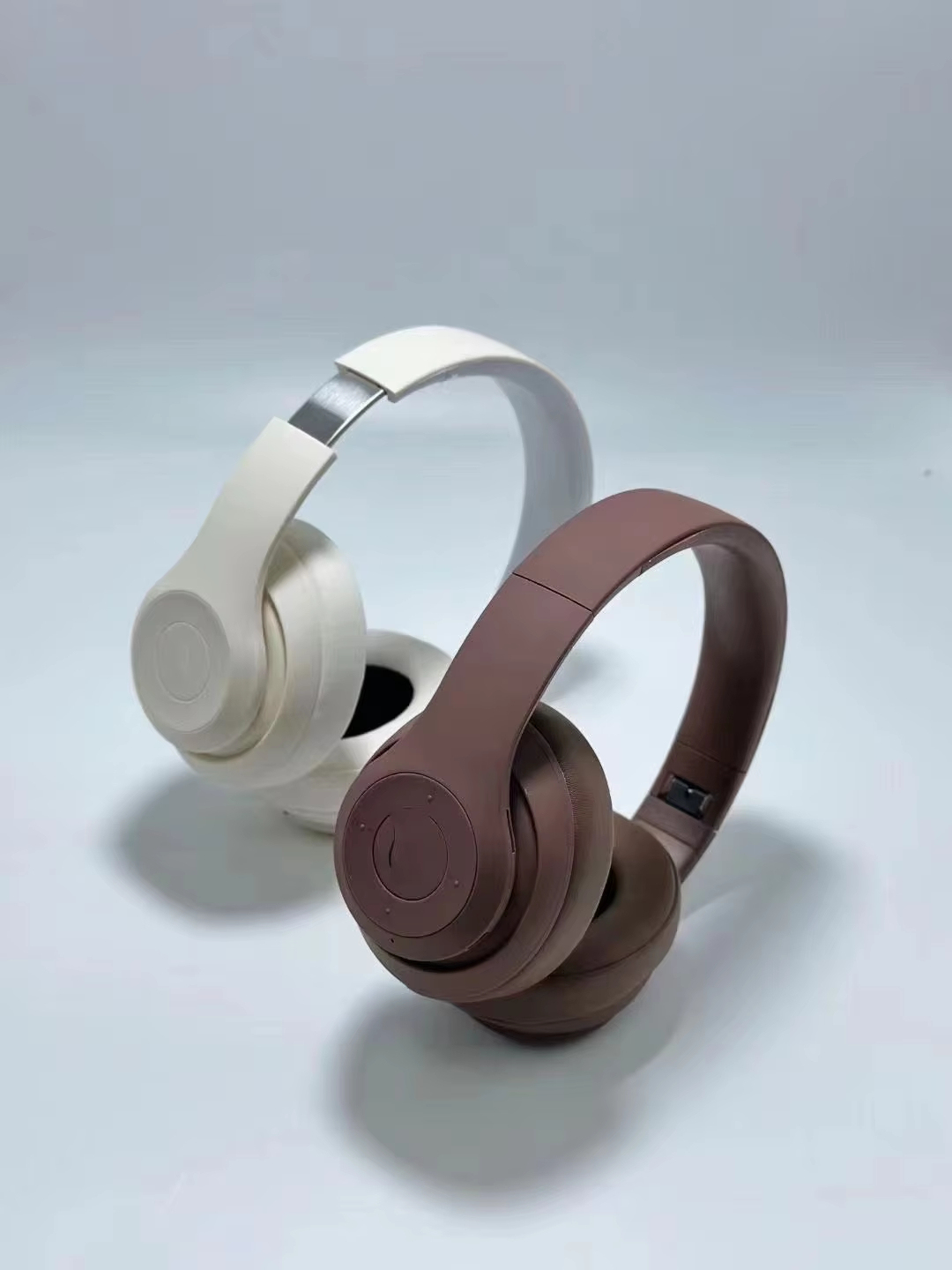 <strong>Studio</strong> Prd <strong>Wireless</strong> Headset with Rich Bass and Long Battery Life Suitable for Music Gaming Calling and Online Meetings